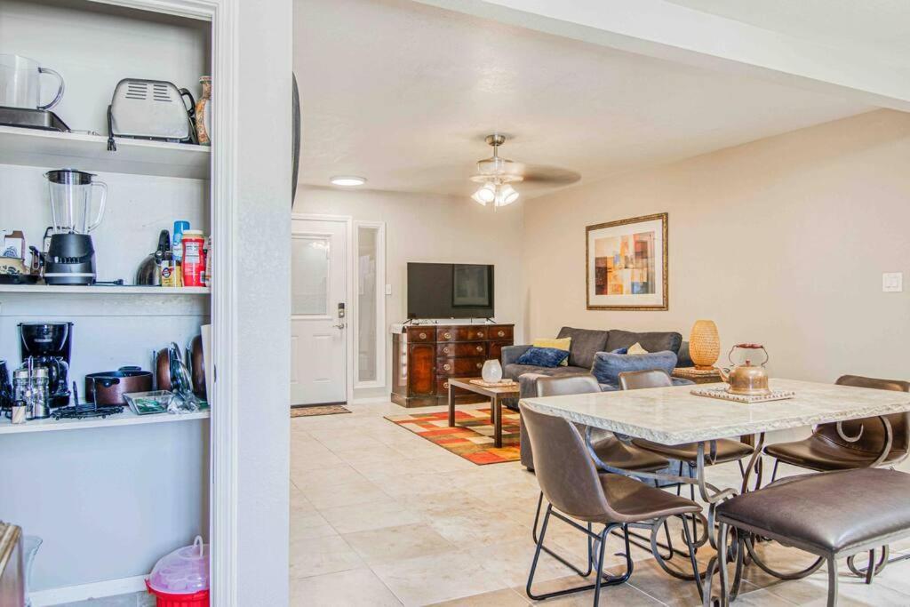 Villa My Cozy Duplex A In The Heart Of West Side El Paso Esterno foto
